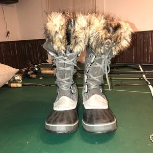 Joan of Arctic Boot, quarry-Black!!